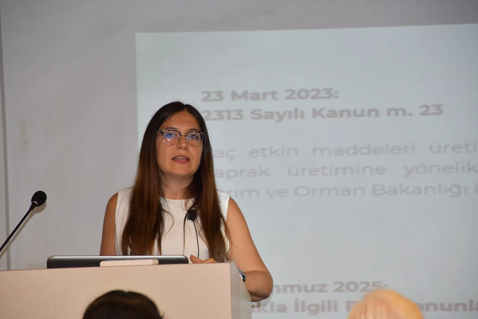 Tıbbi Kenevir İçeren Ürünlerin Tedavi Potansiyeli ve Olası Sorunlar Eğitimi Düzenlendi