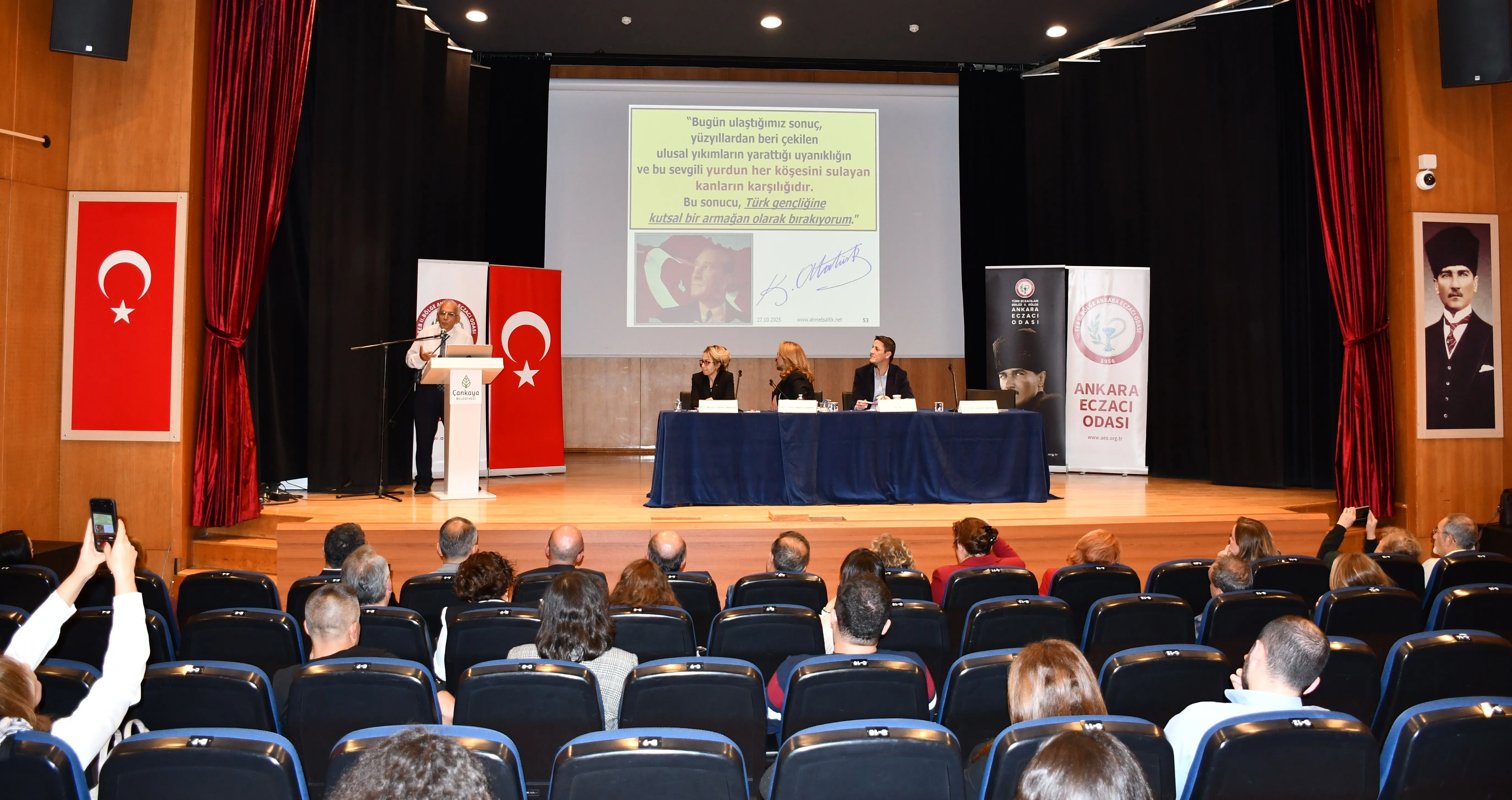 “Cumhuriyet Biziz: Dünü Anlamak, Yarını Kurmak” Söyleşisi Düzenlendi