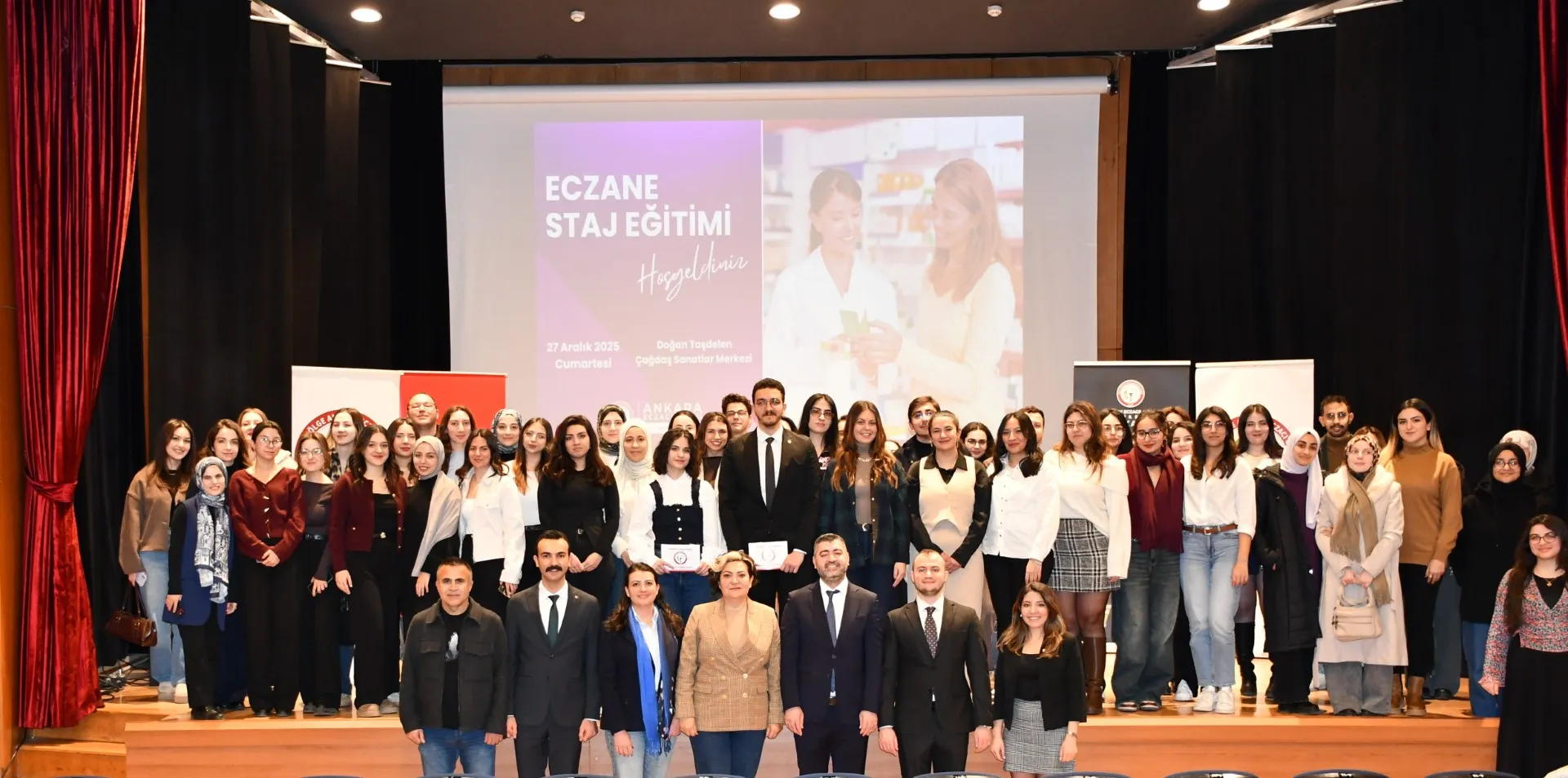 Eczane Staj Eğitimi Düzenlendi