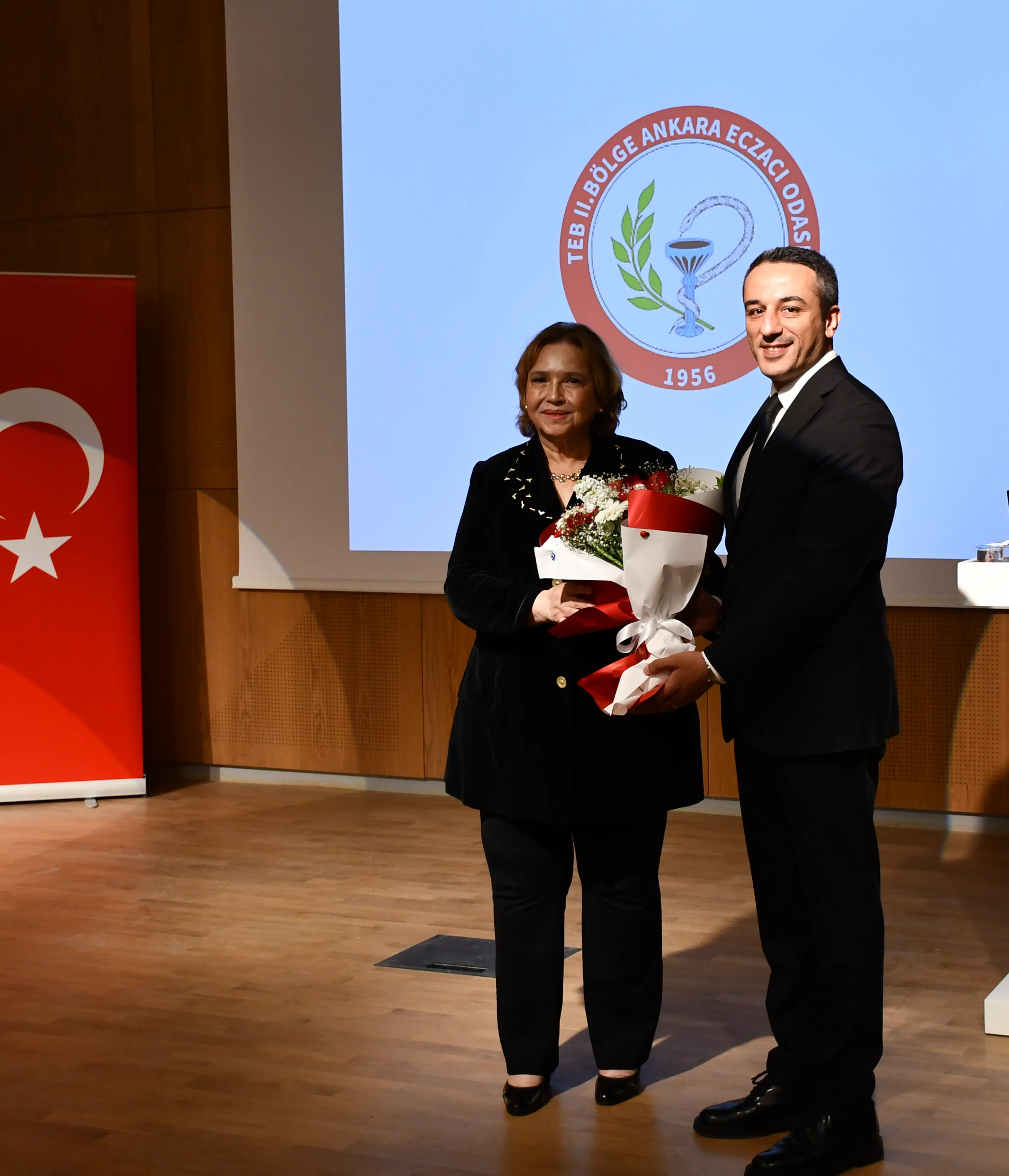 Afet ve Acil Durumlarda İlaç ve Sağlık Hizmetleri Sempozyumu Gerçekleştirildi