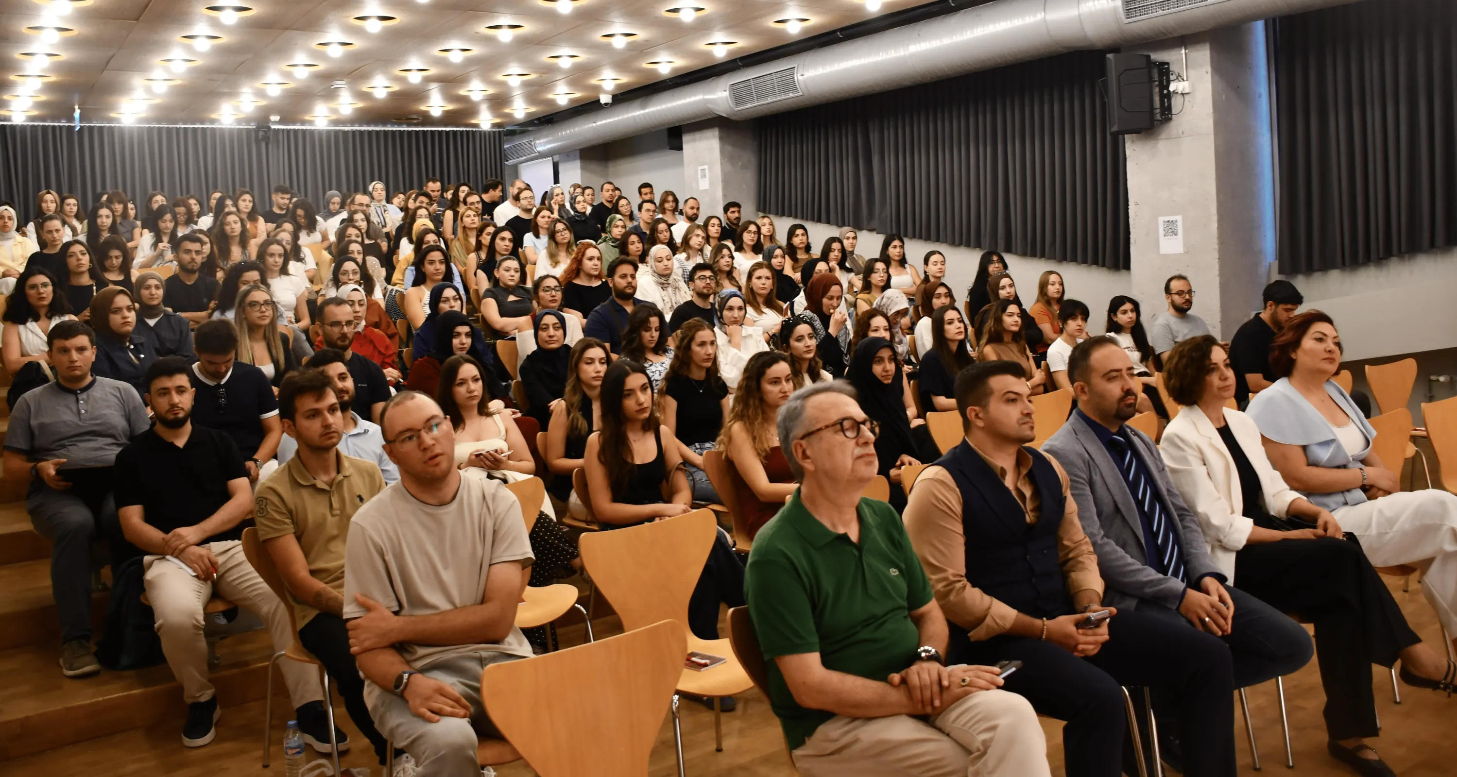 YARDIMCI ECZACI İSTİHDAMINA YÖNELİK İŞKUR DESTEK PROGRAMINDA EĞİTİMLER BAŞLADI