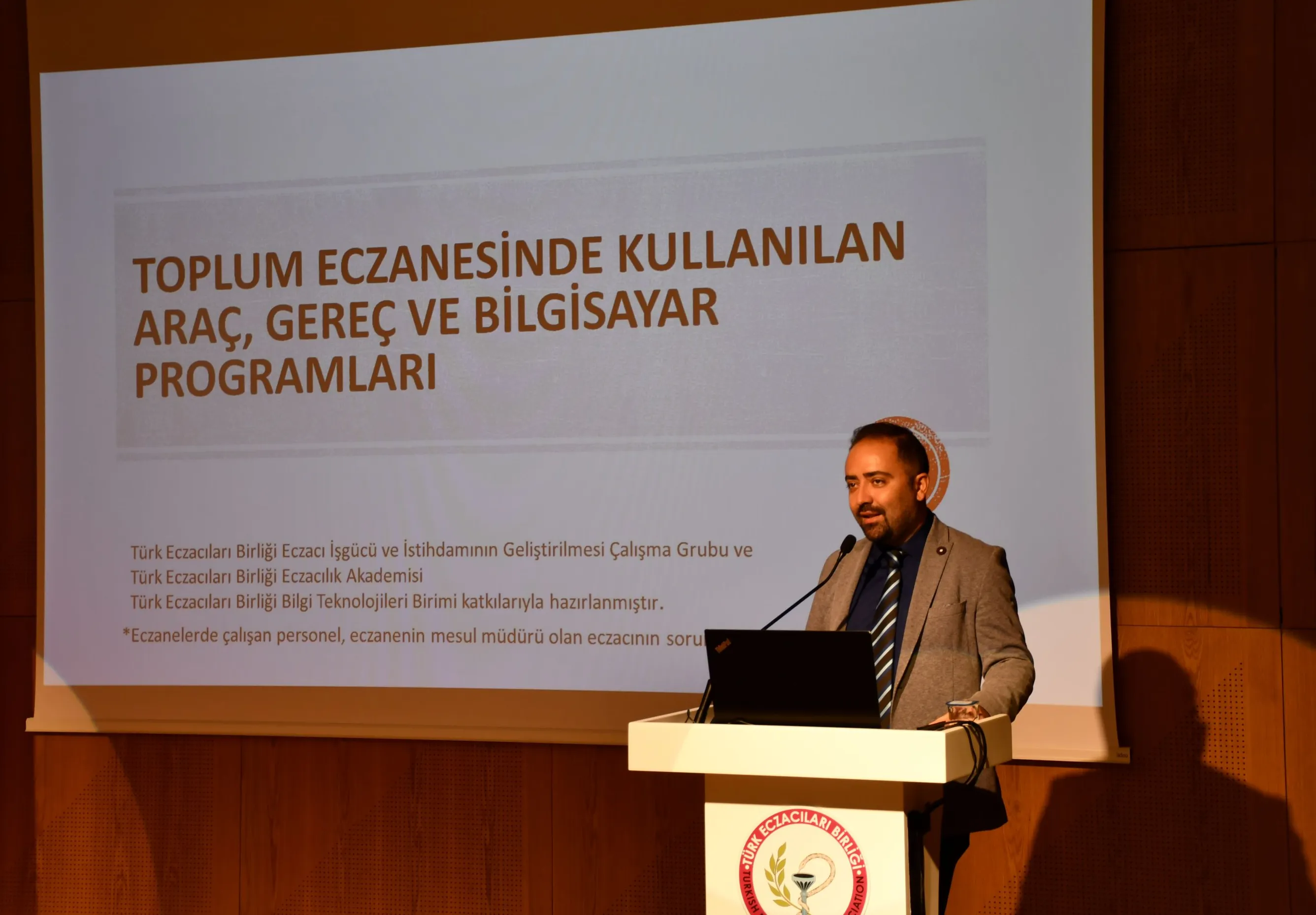 YARDIMCI ECZACI İSTİHDAMINA YÖNELİK İŞKUR DESTEK PROGRAMINDA EĞİTİMLER BAŞLADI